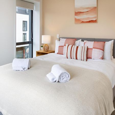 Modern City Lifestyle: 2 Bedroom 1 Bath Christchurch Exterior foto